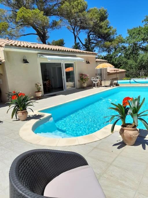 Le Bosquet En Luberon. Appartement